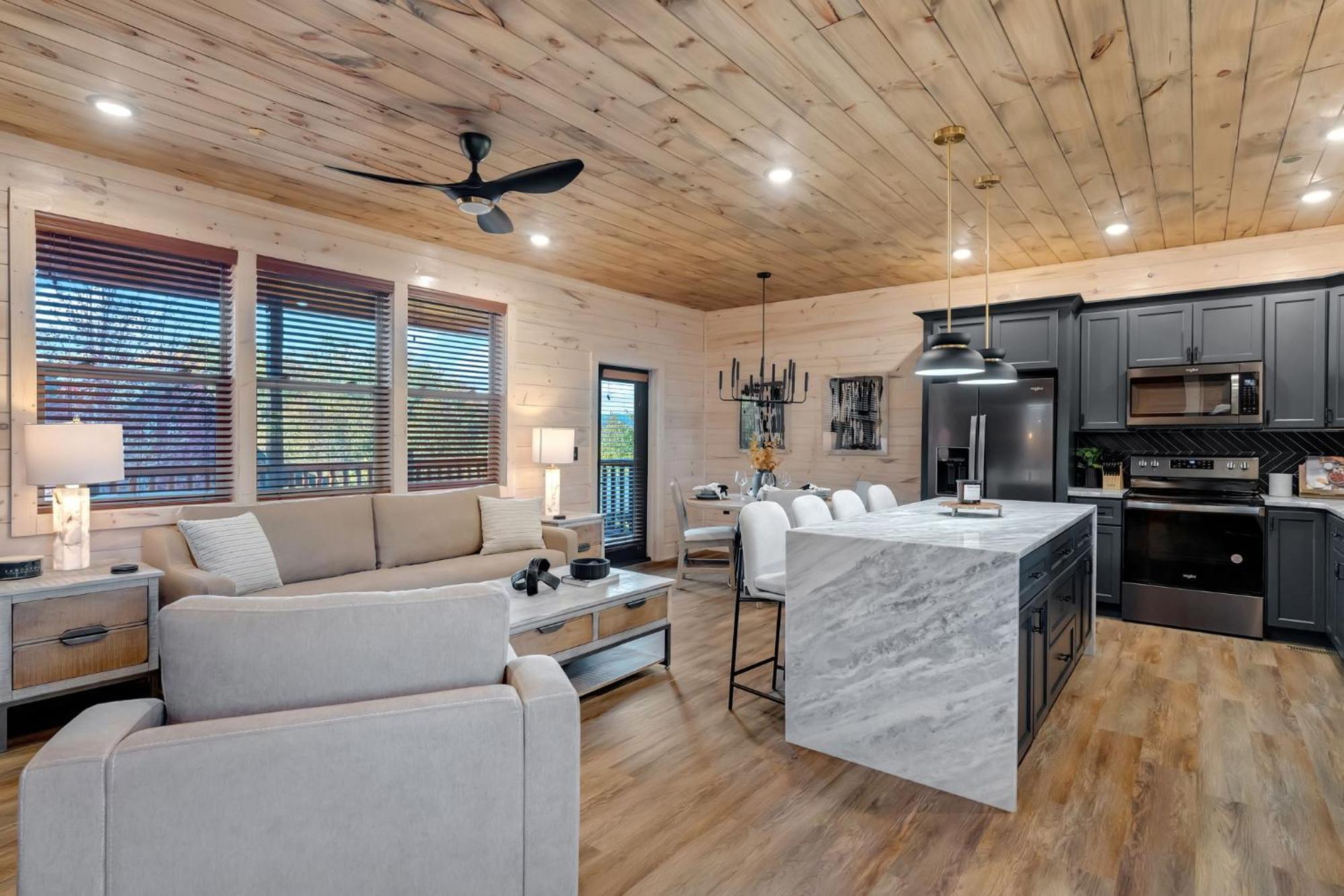 Villa New Luxury Cabin With Indoor Pool, Hot Tub, & Theater à Pigeon Forge Extérieur photo